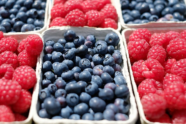 berries high in fiber